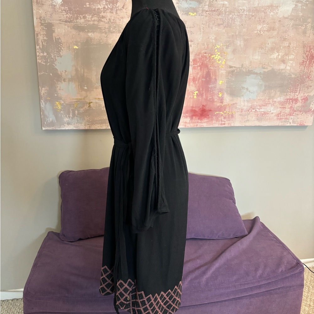 Hatley Black Bishop Sleeve Mid Length Dress w/Pink Detail Size M - Picture 6 of 9